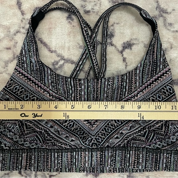 Lululemon Energy Bra Tribal Pace Energy Bra Size 4 - Picture 5 of 7